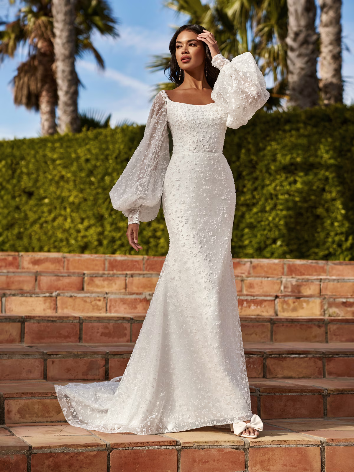 Scoop Neckline Wedding Dress