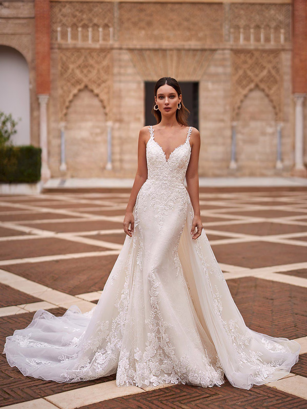 Style PAULINA Main view